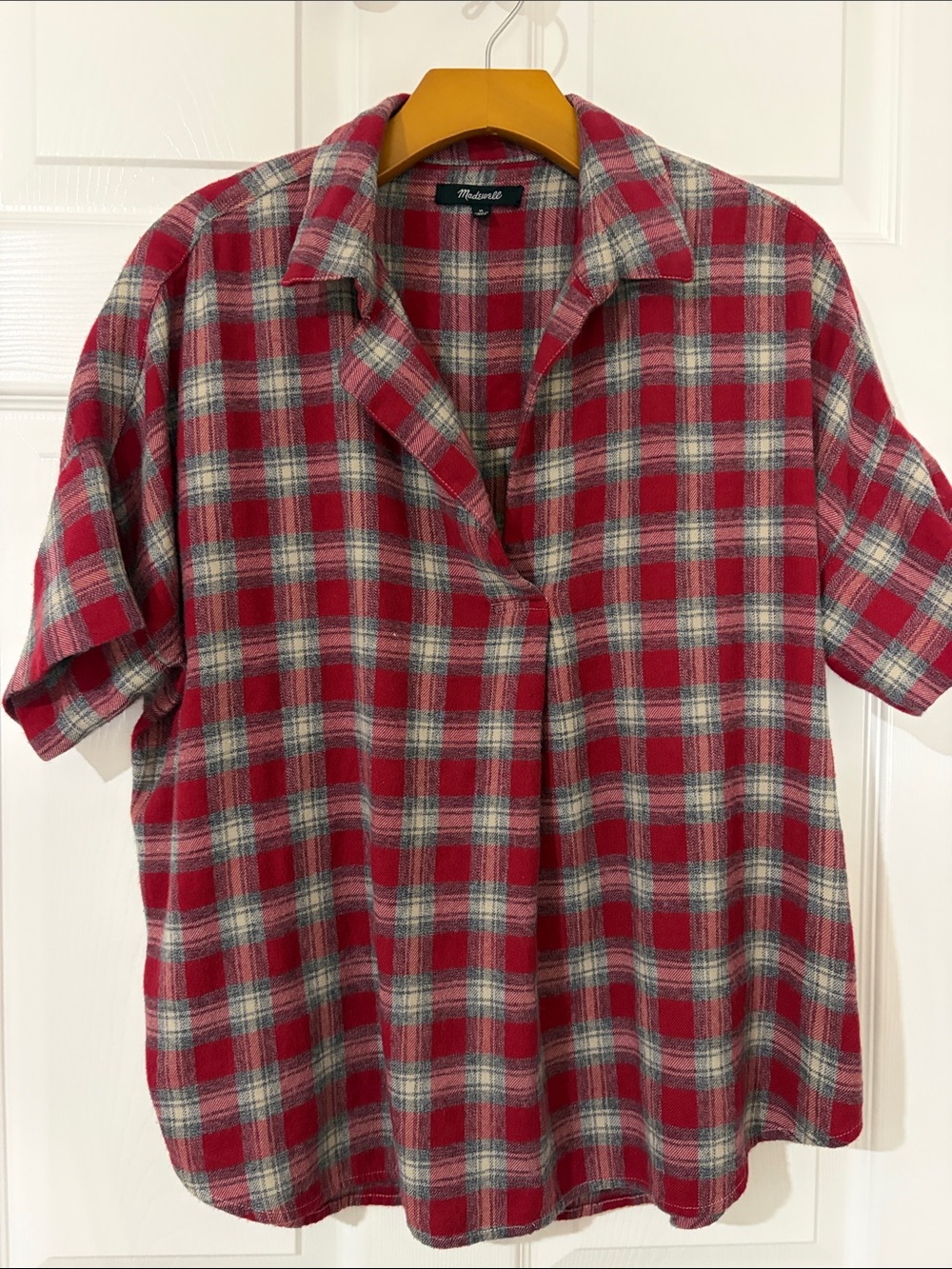 Madewell Red Plaid Short Sleeve Front Relaxed Fit Button Down Backside Size M